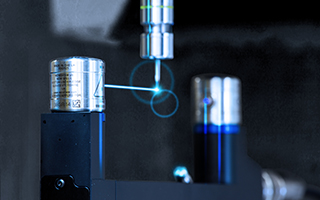 Laserski sistem za nastavljanje orodja NC4+ Blue med meritvijo manjšega orodja